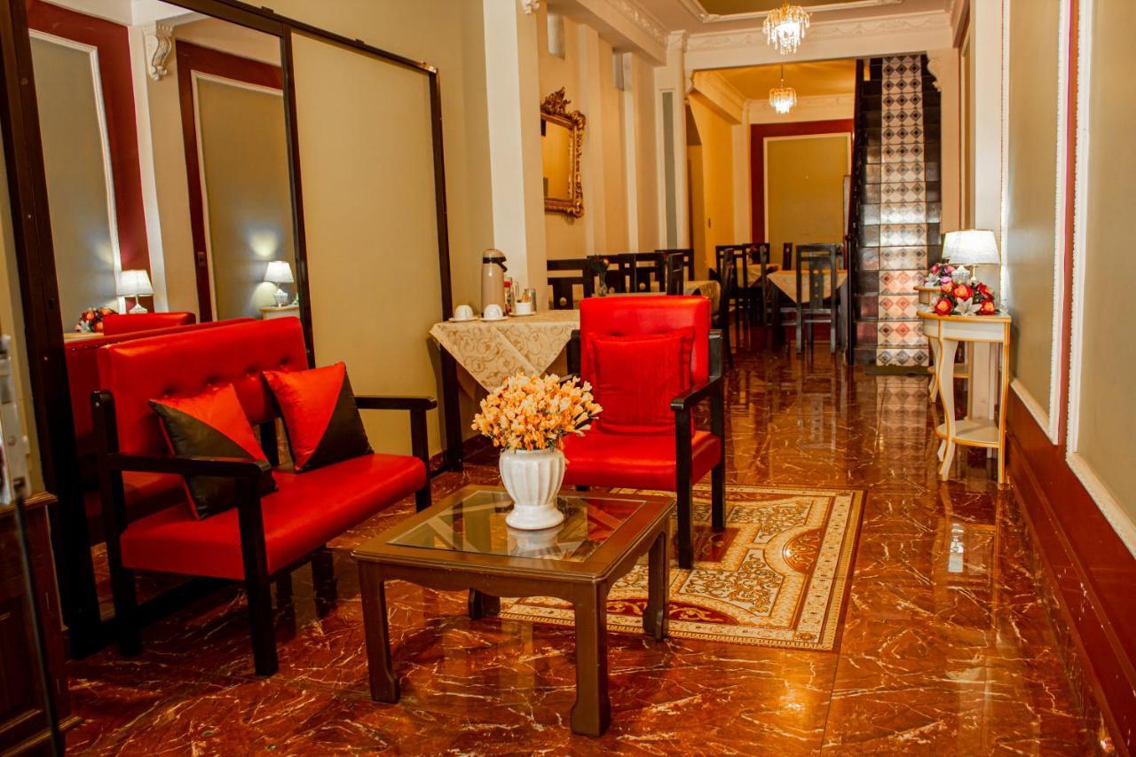 Residencial Velia & Victoria Hotel Cochabamba Exterior photo