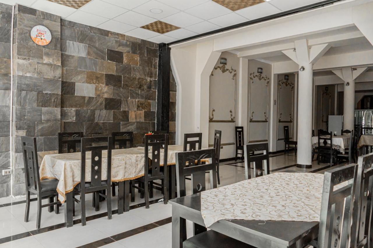 Residencial Velia & Victoria Hotel Cochabamba Exterior photo