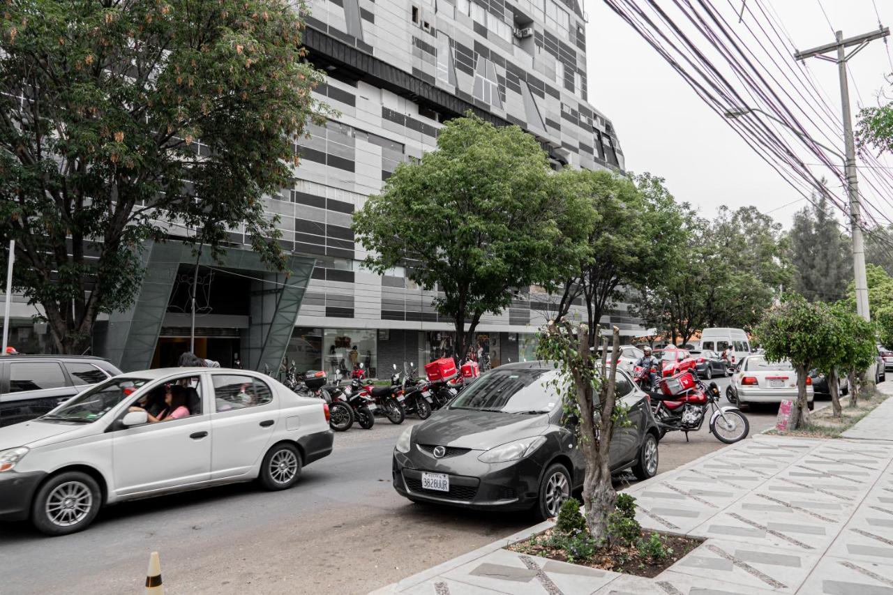 Residencial Velia & Victoria Hotel Cochabamba Exterior photo